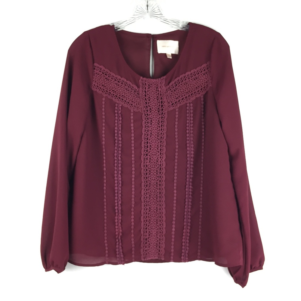 🎀5x25🎀Skies are blue red burgundy blouse